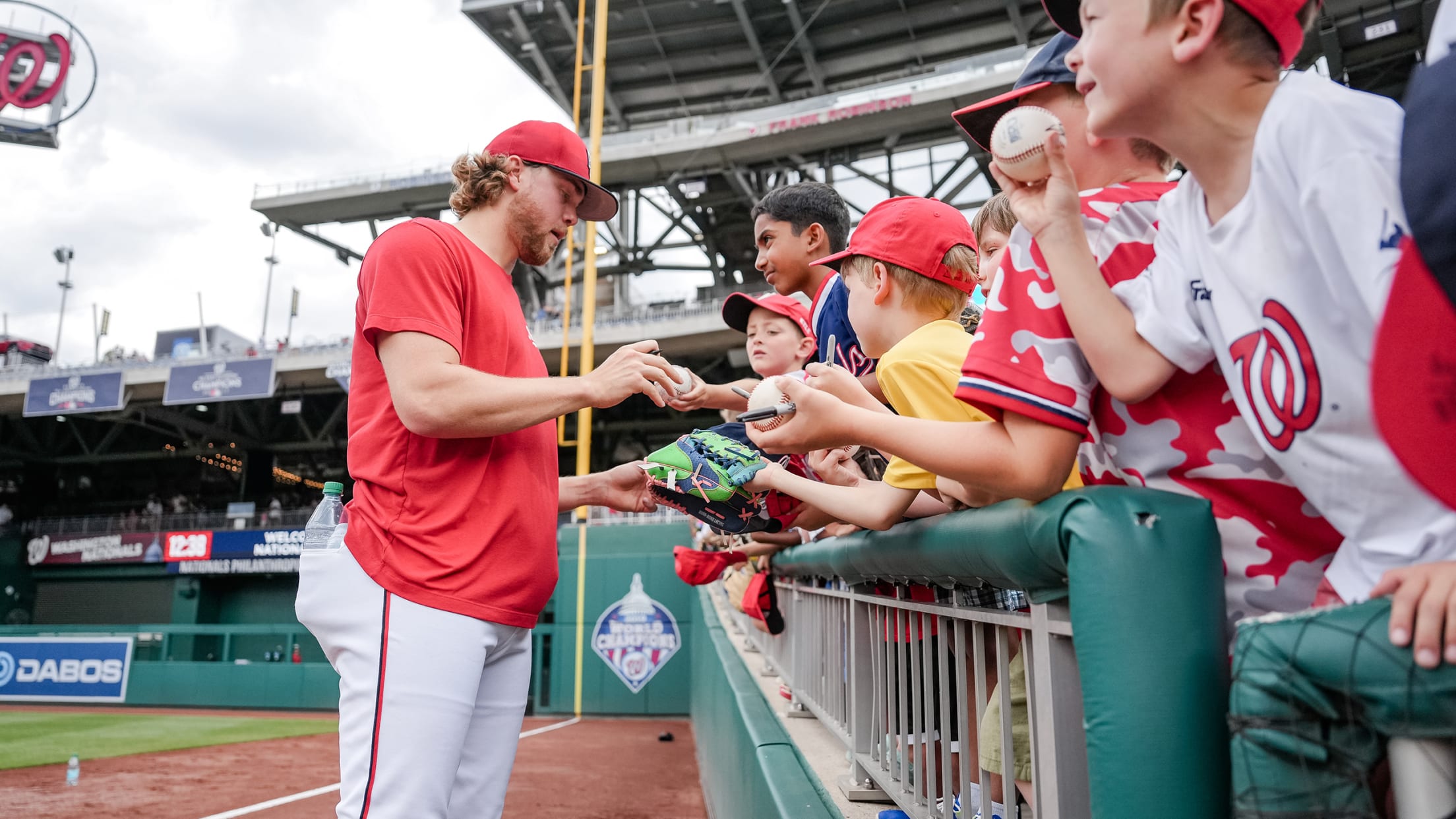 Signature Sundays – Every Sunday Home Game