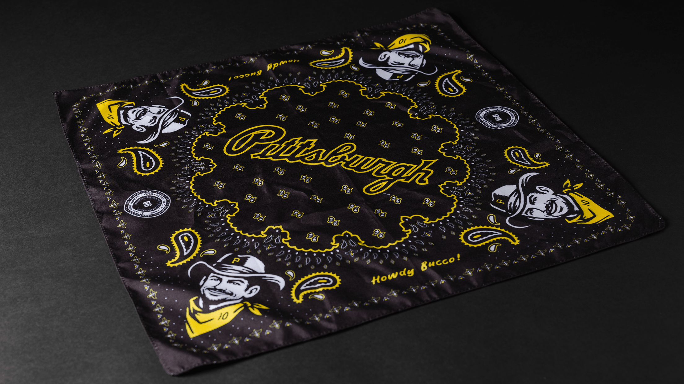 Kids Pirates-themed bandana