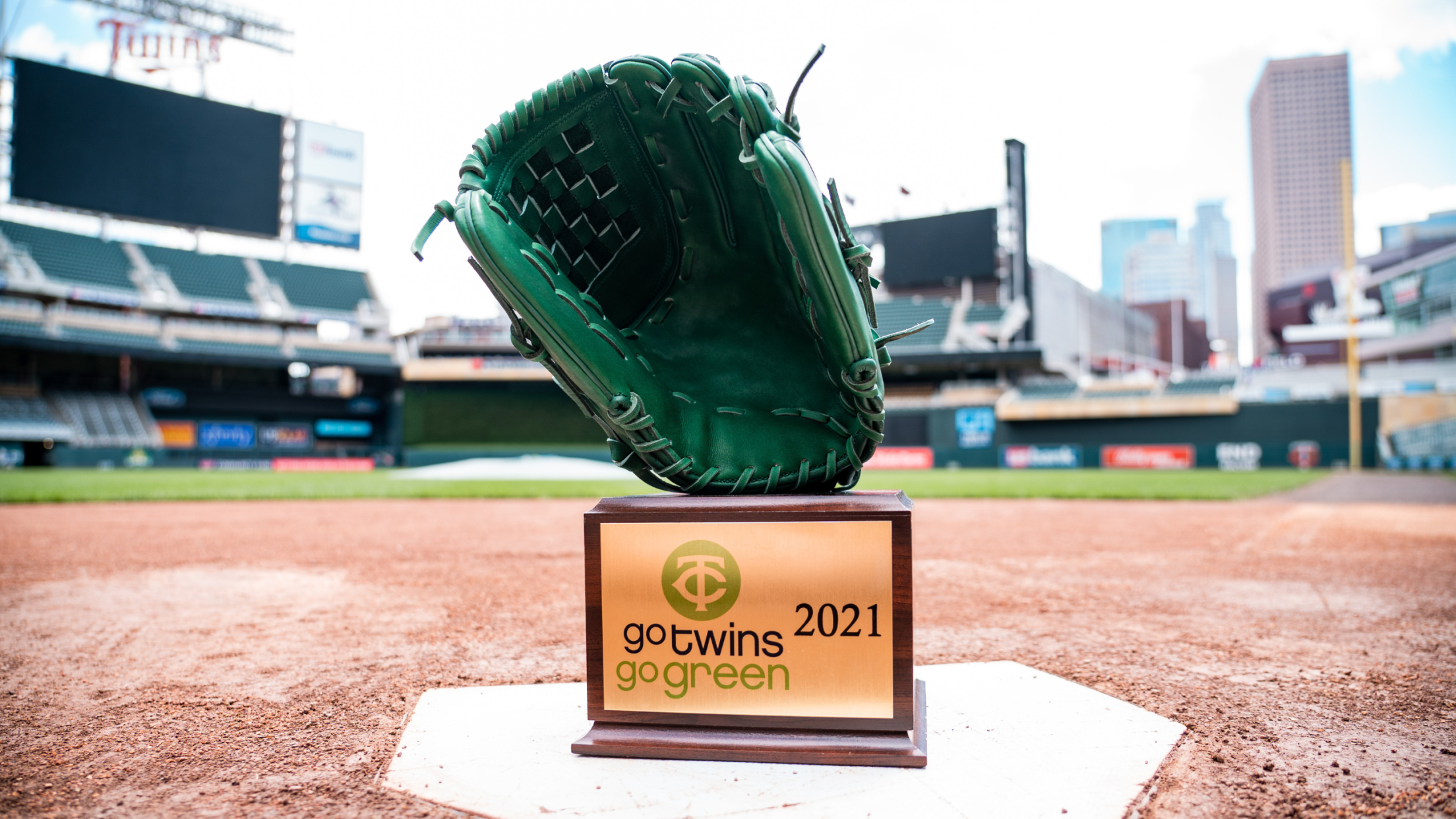 2021 Green Glove Award