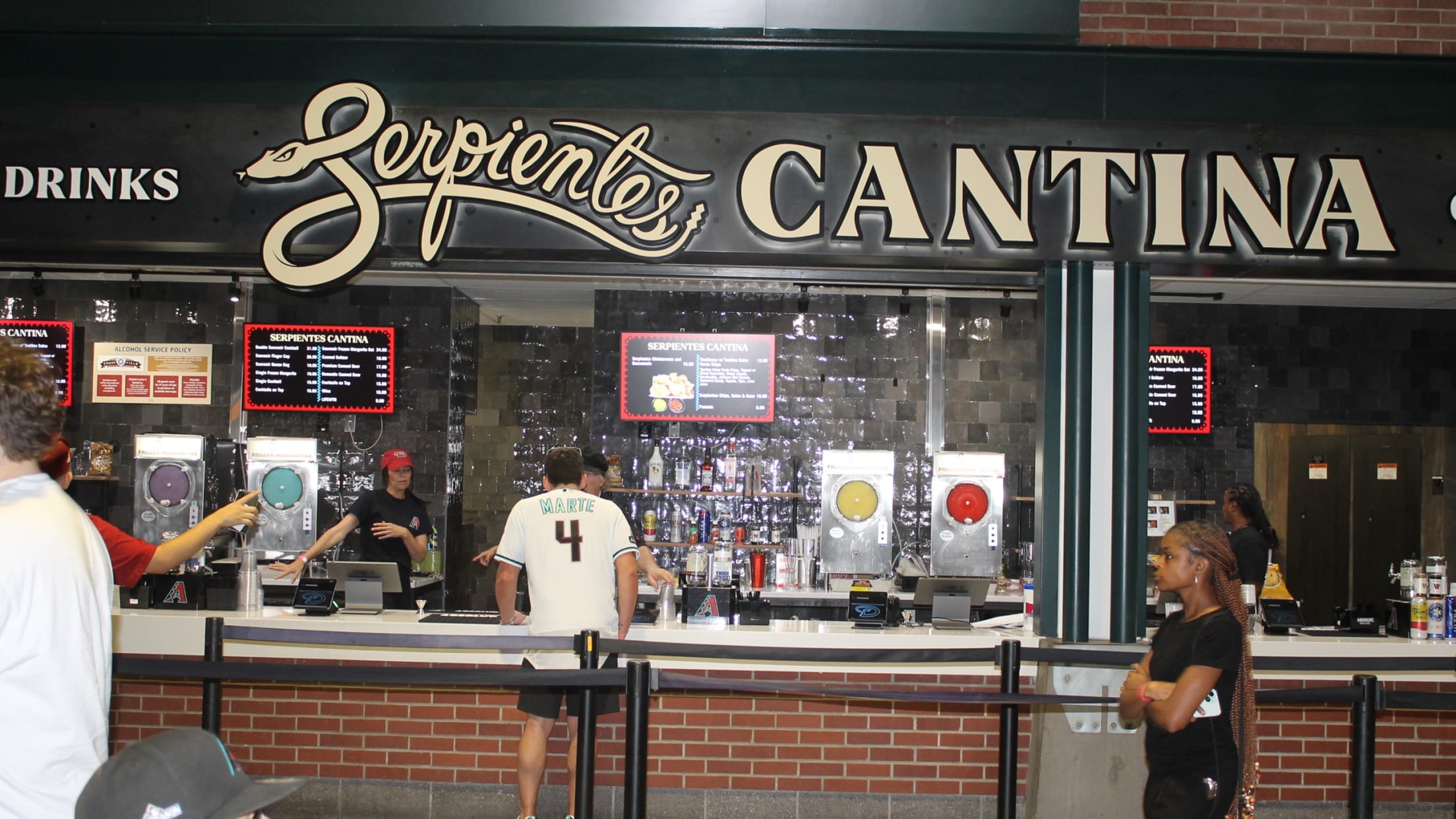 Serpientes Cantina