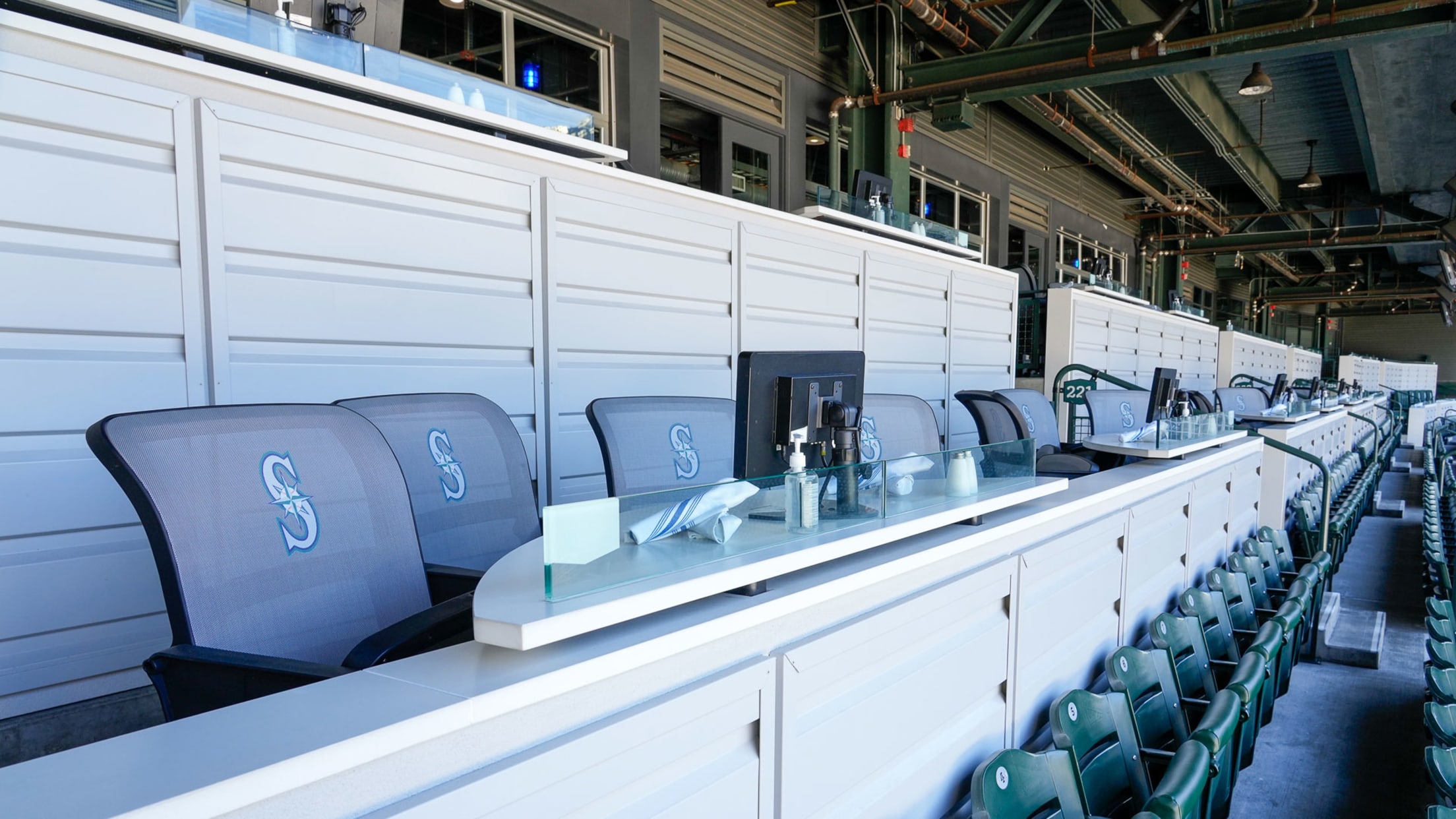 Terrace Club Tables