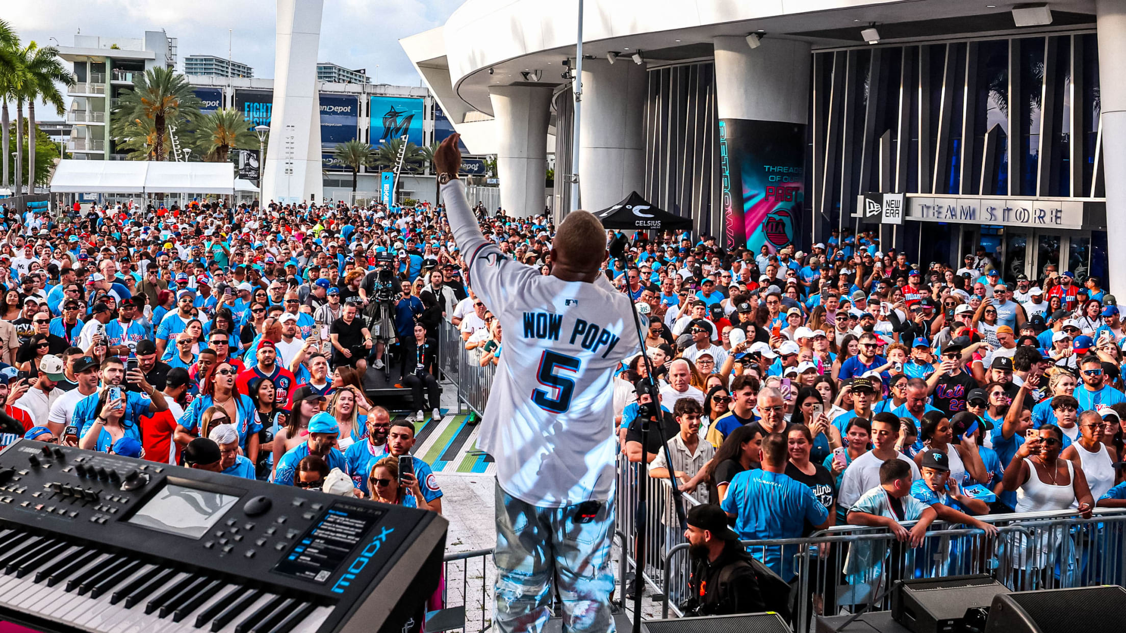 Postgame concert at loanDepot park