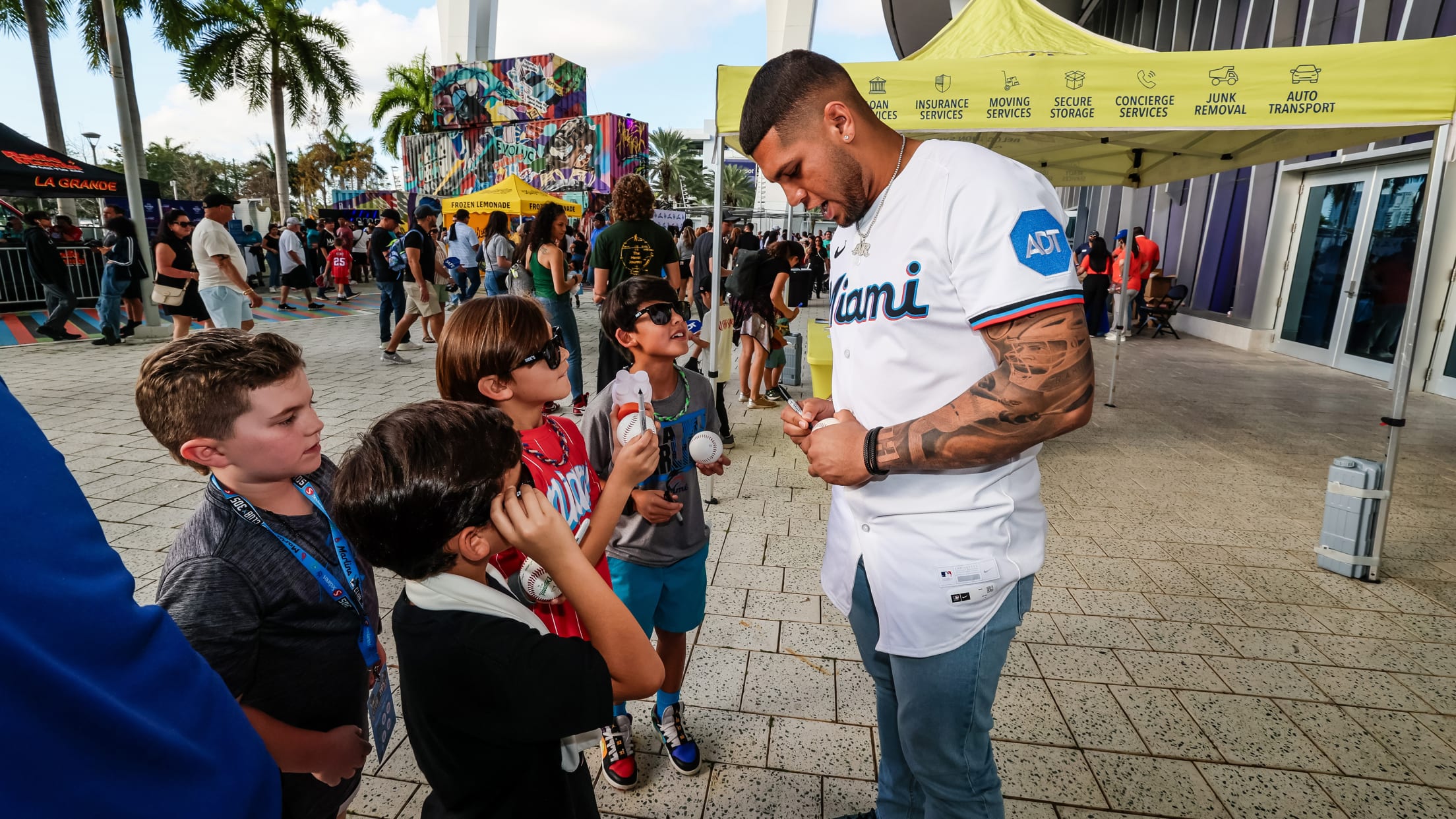 Player interaction at FanFest