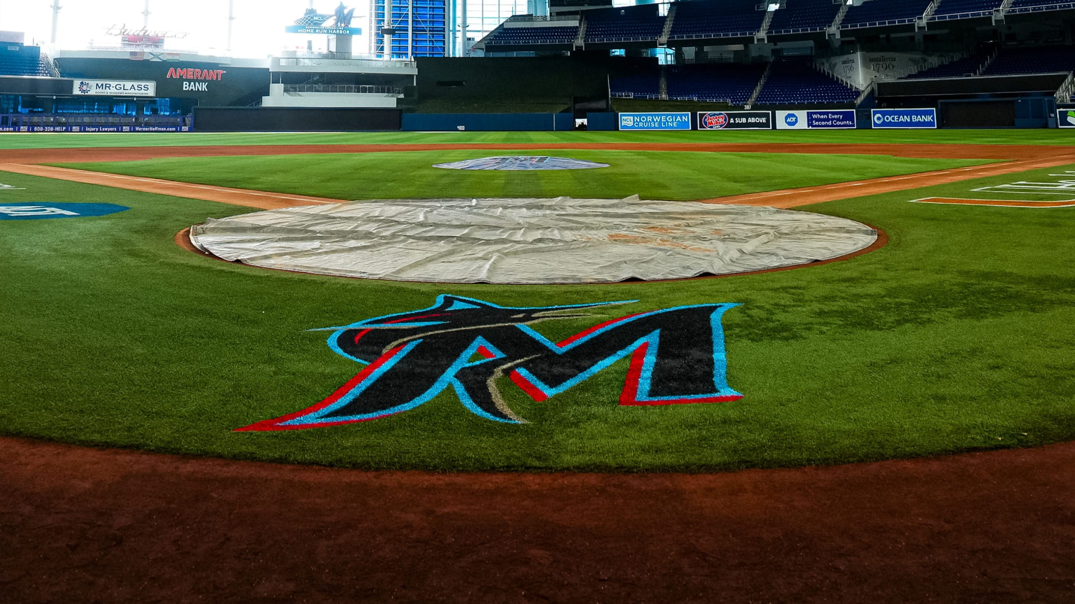 Behind-the-scenes tour at loanDept park