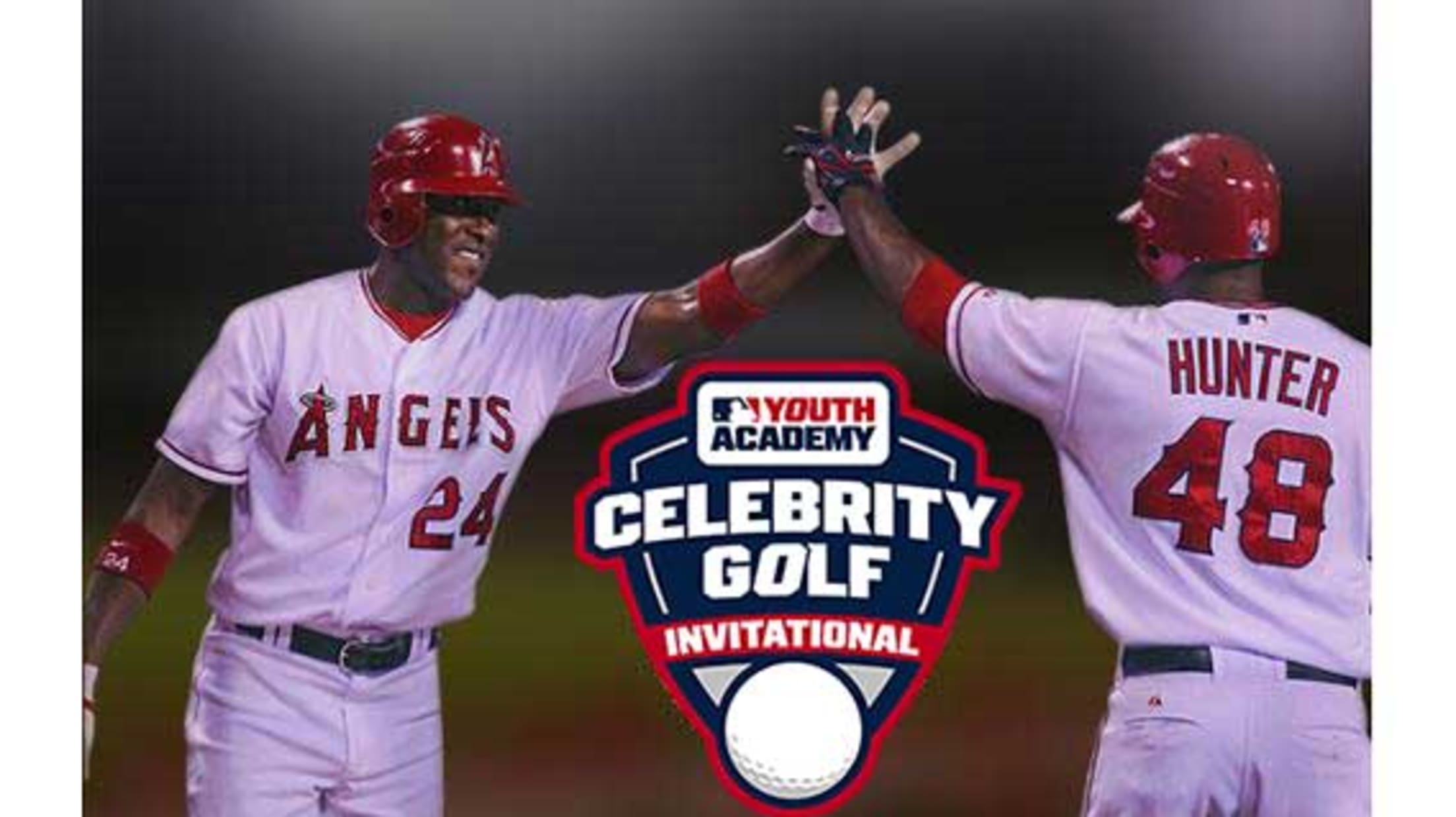 Gary Matthews Jr. and Torii Hunter high five.