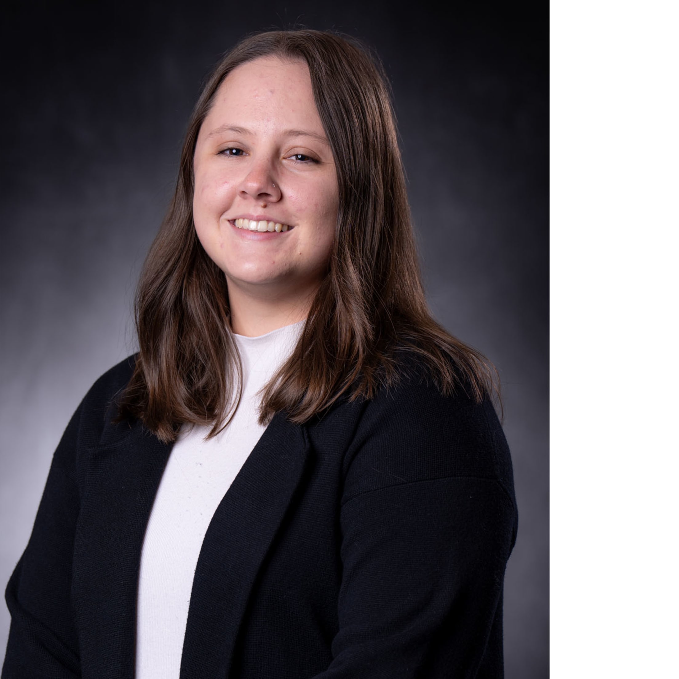 Abby Carlton Headshot