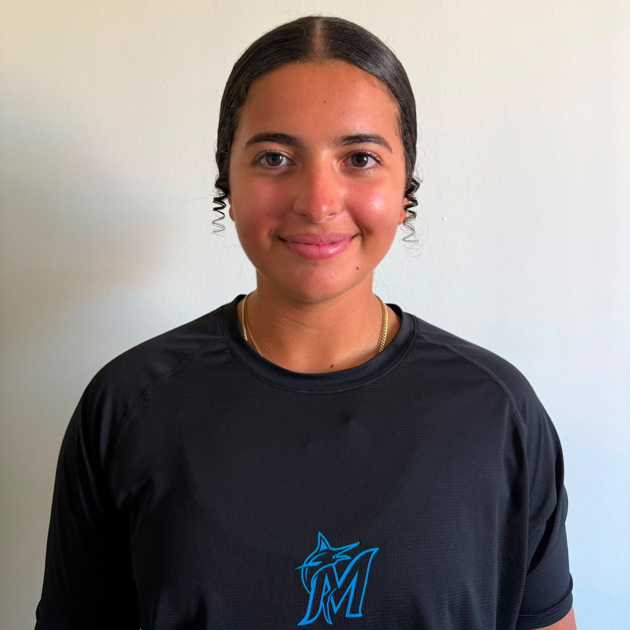 Coach Alondra