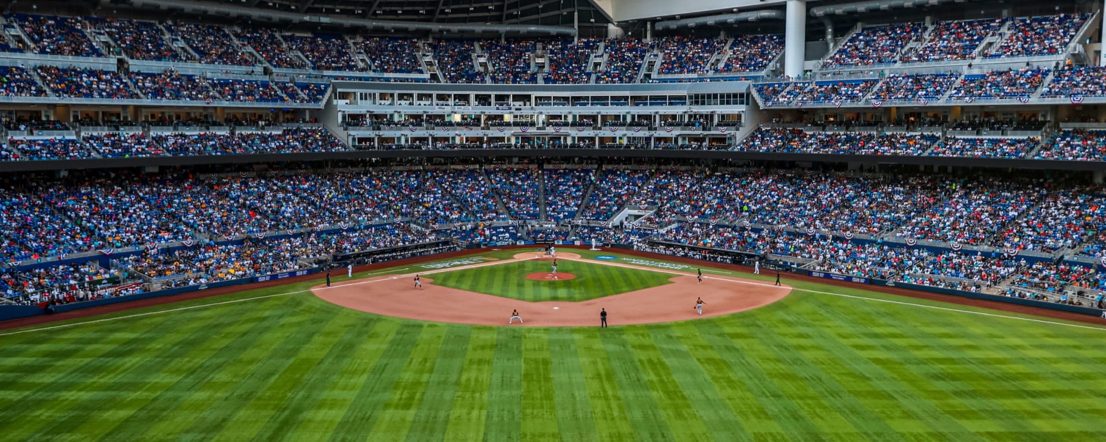 loanDepot park during a Marlins game