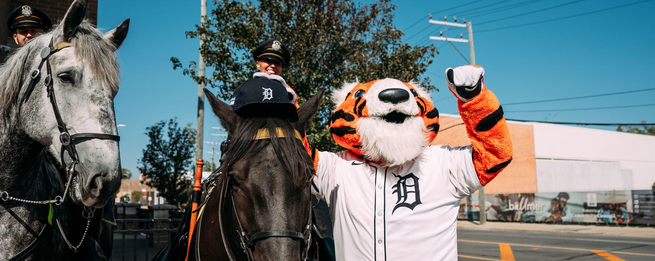 PAWS with First Responders