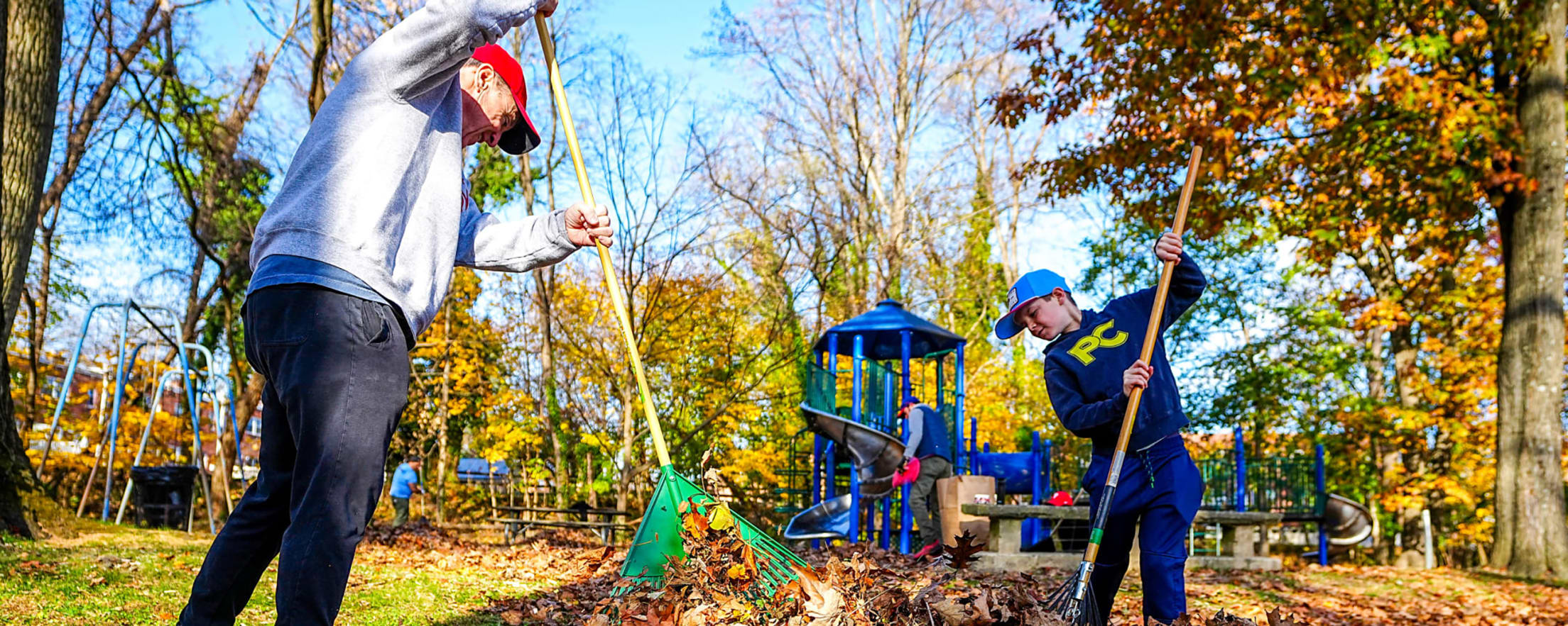 Phillies Volunteer Clean Up