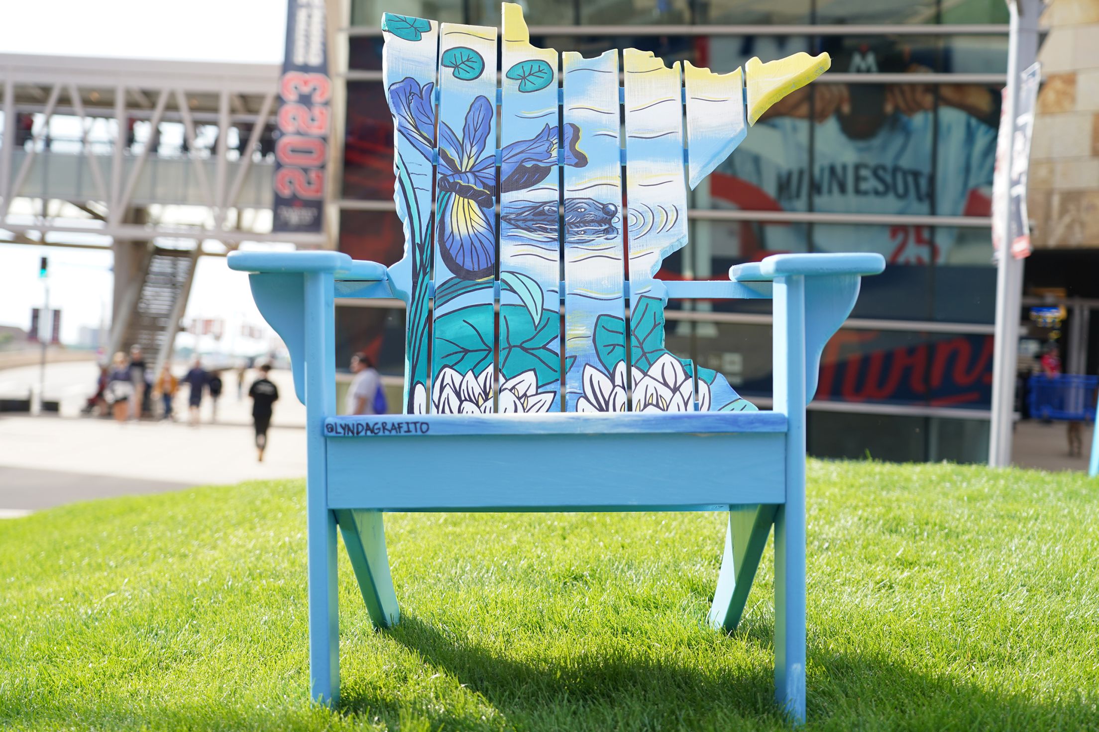 Lynda Grafito x Nico Mist