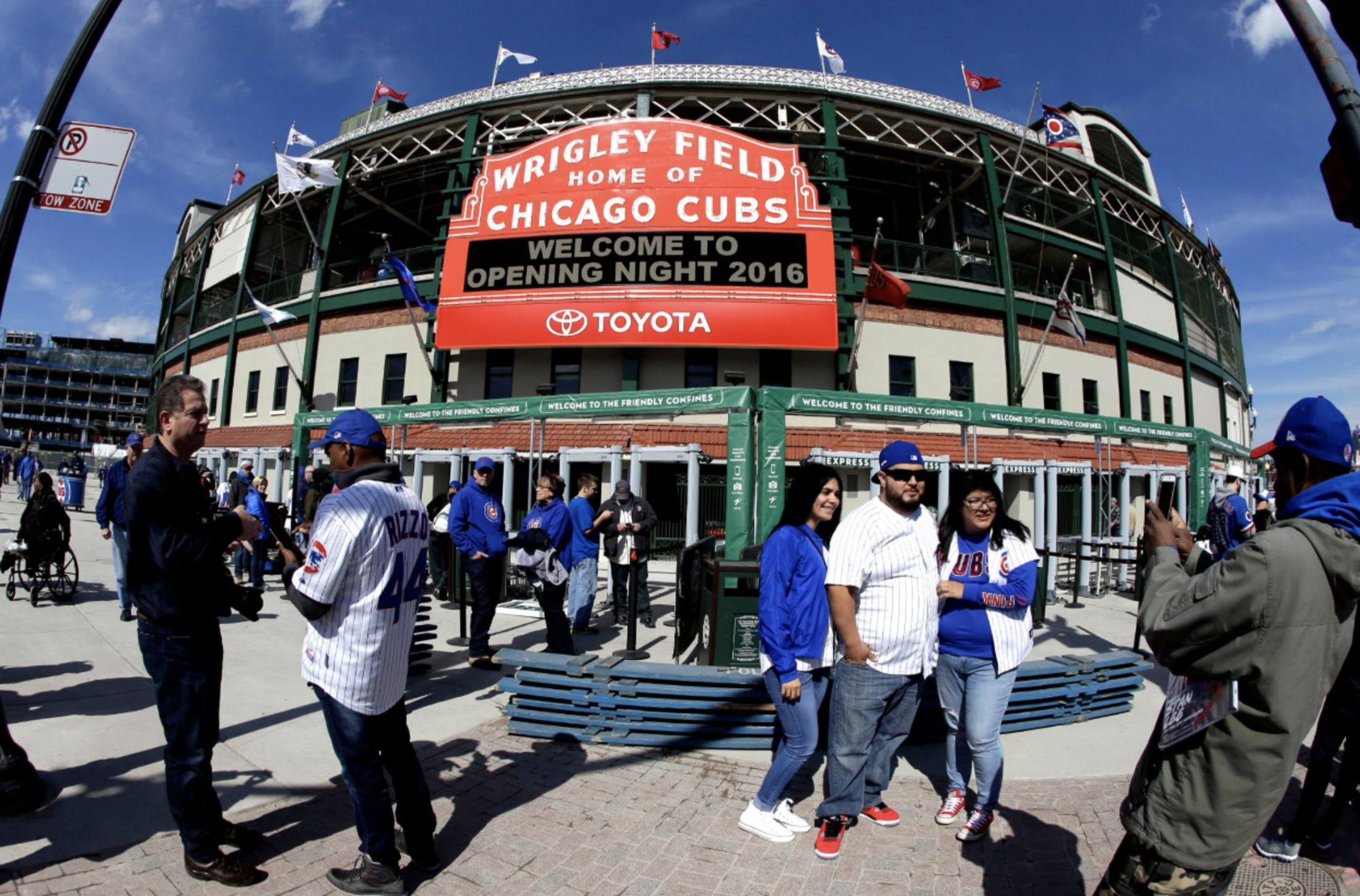 wrigley-field-opening-night