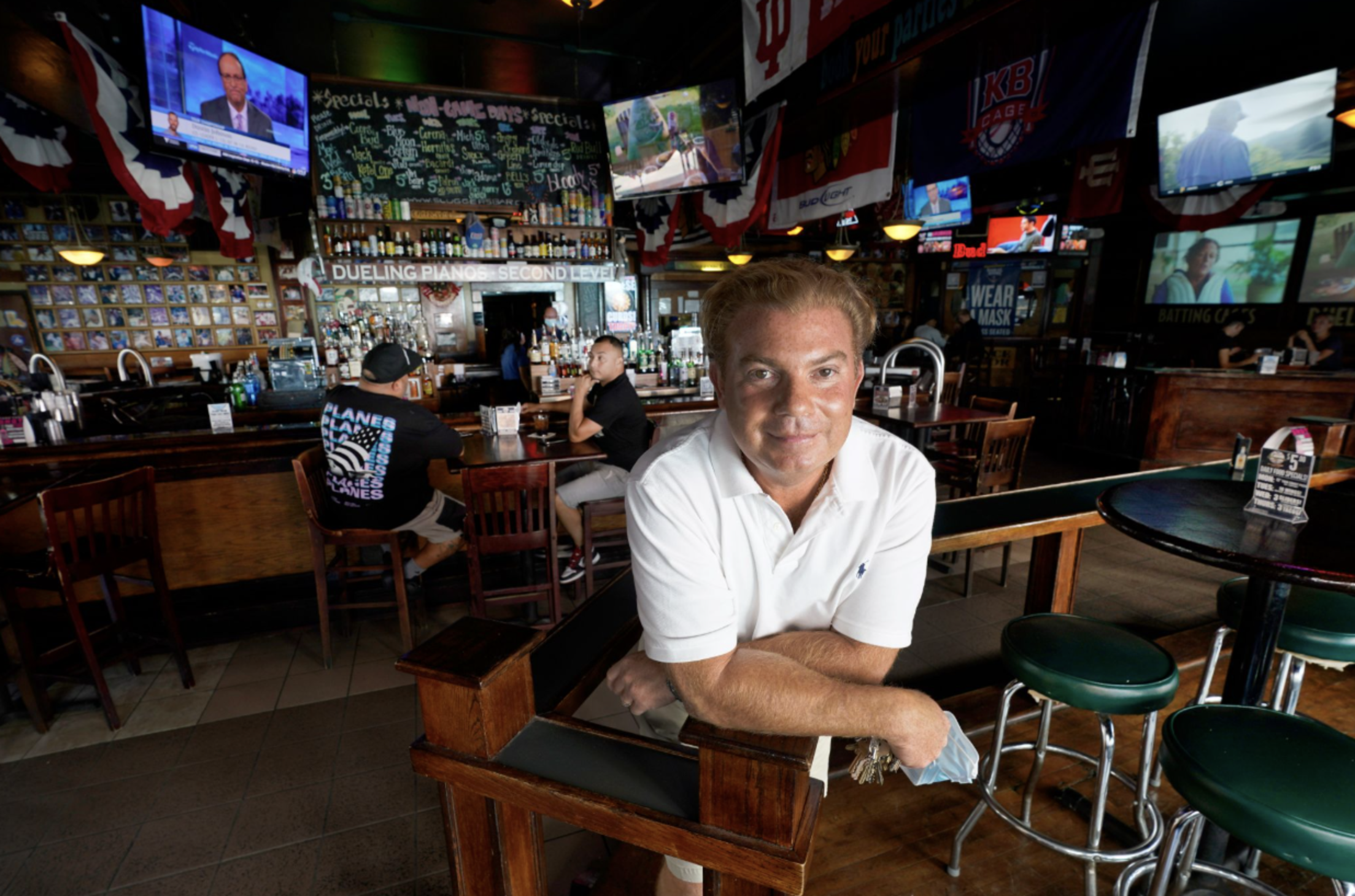 Chicago-Wrigleyville-Sports-Bars