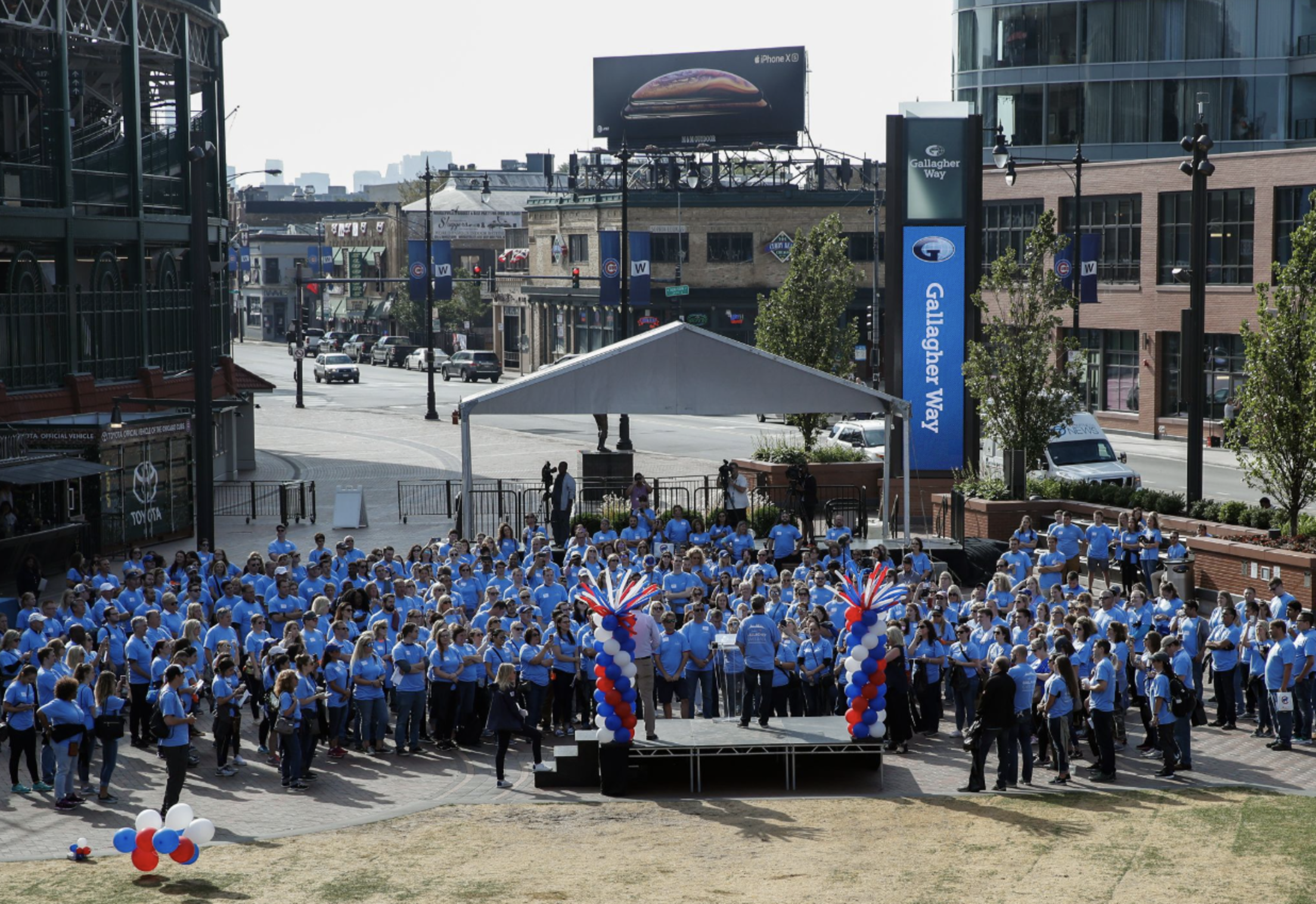 Gallagher-Way-crowd-gathering