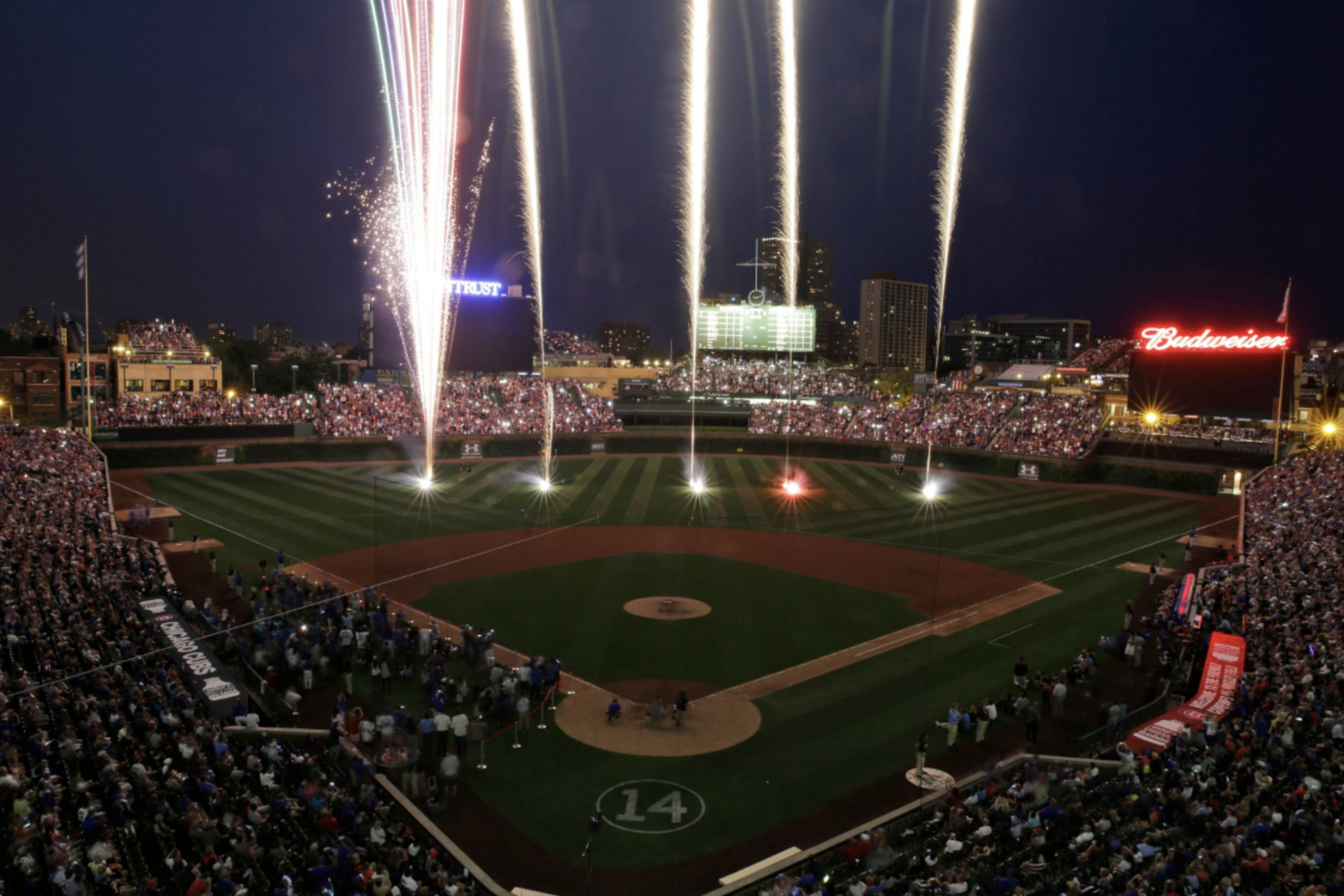 wrigley-field-fireworks-celebration-night
