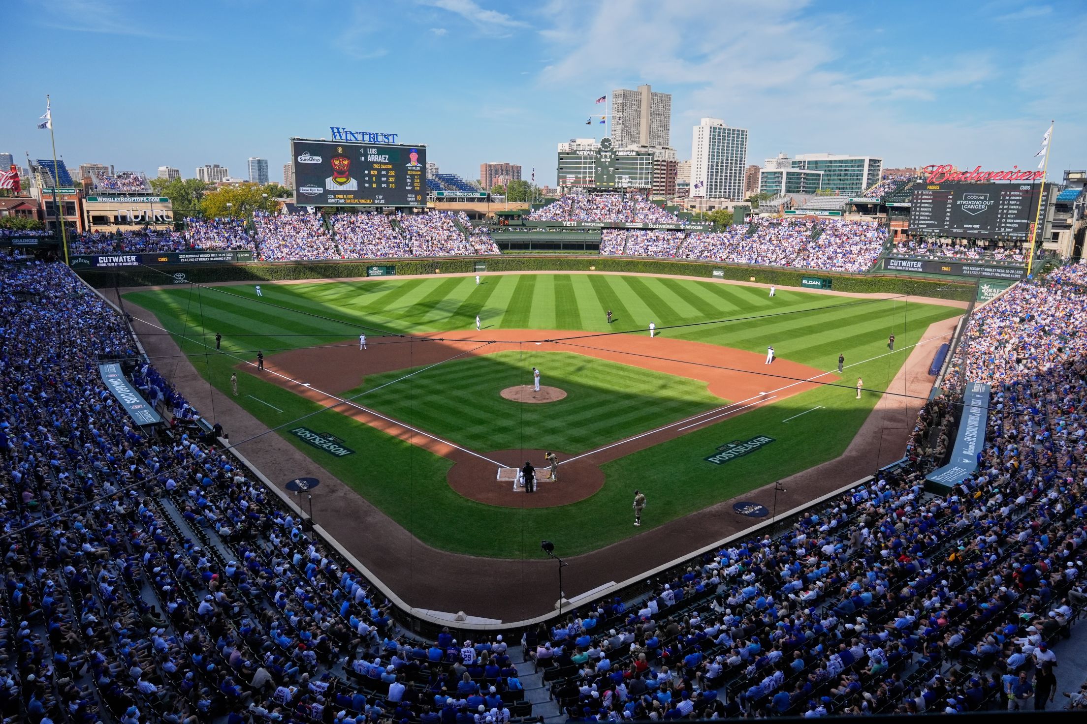wrigley-field-postseason-game-packed-stands