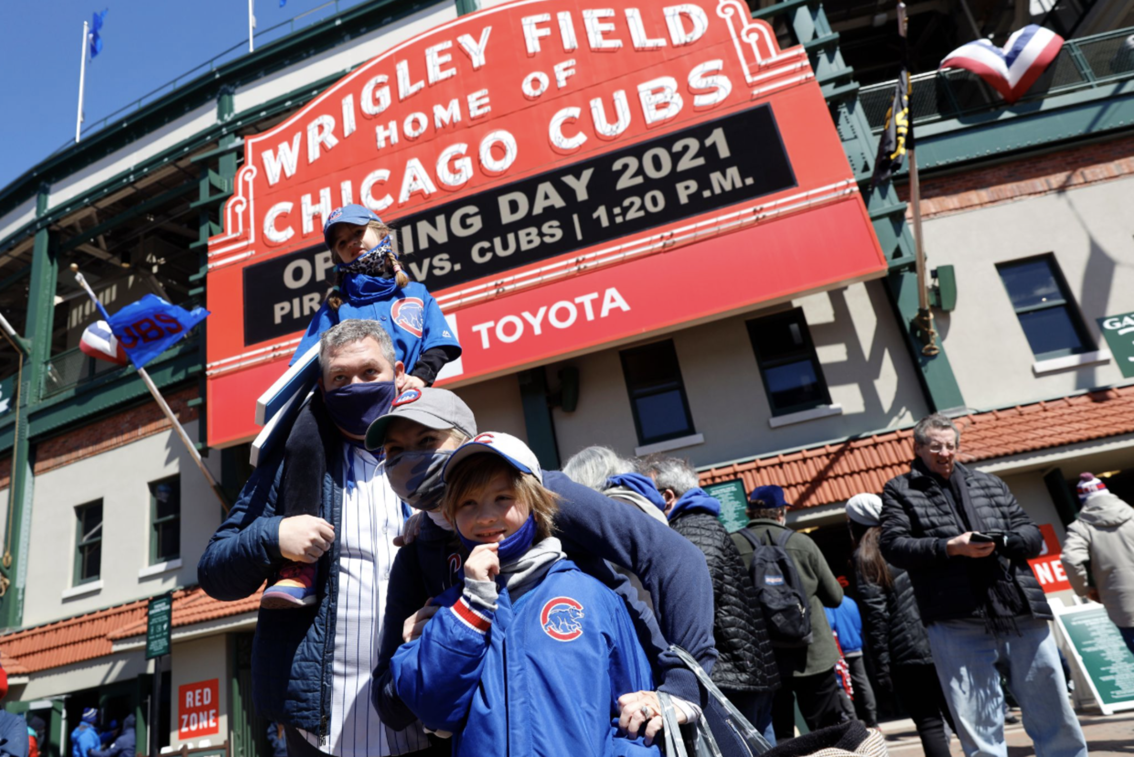 cubs-fans-opening-day-wrigley-family