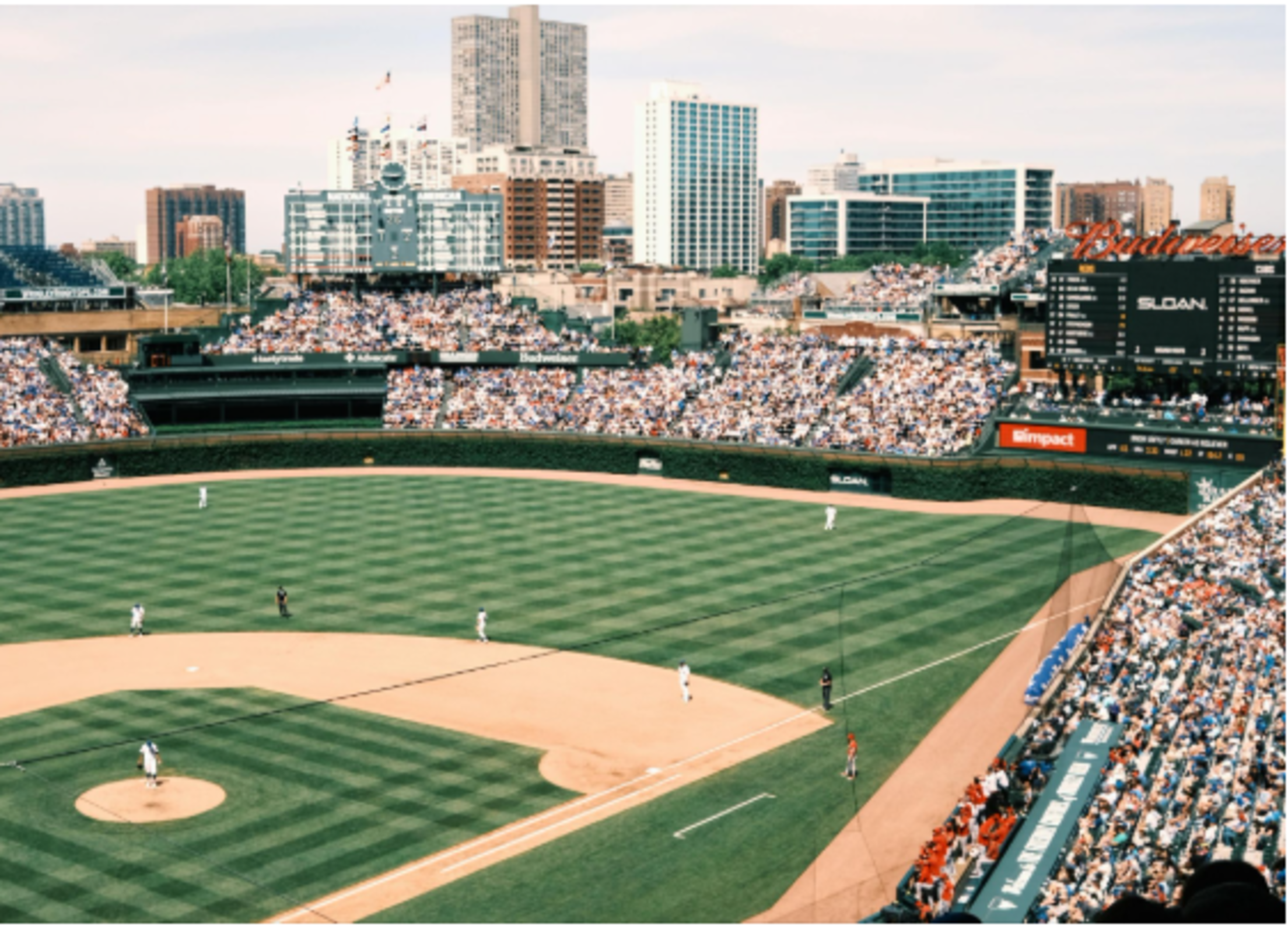 wrigley-field-baseball-game-daytime