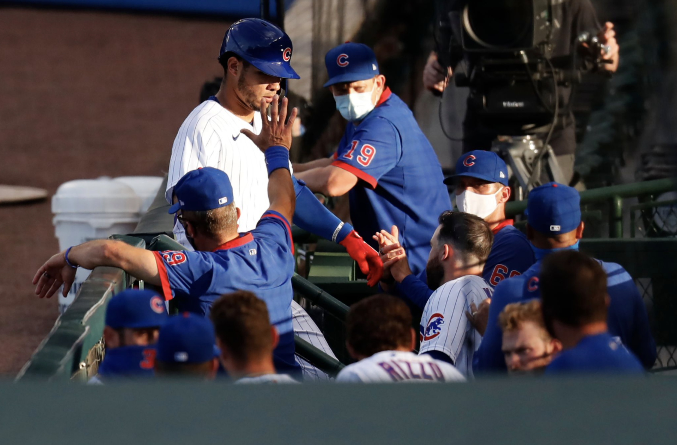 cubs-dugout-team-celebration-moment