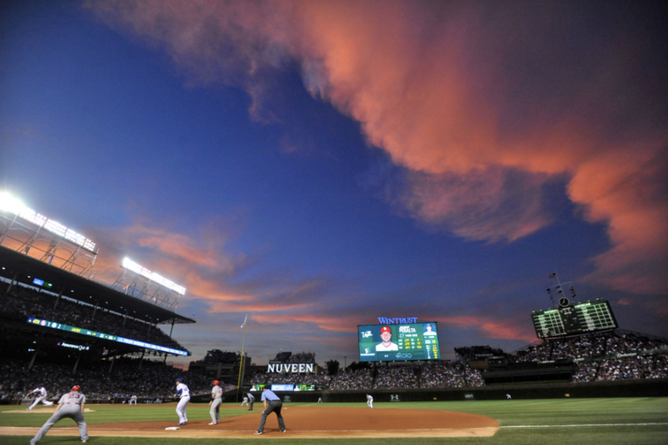 wrigley-field-sunset-baseball-game