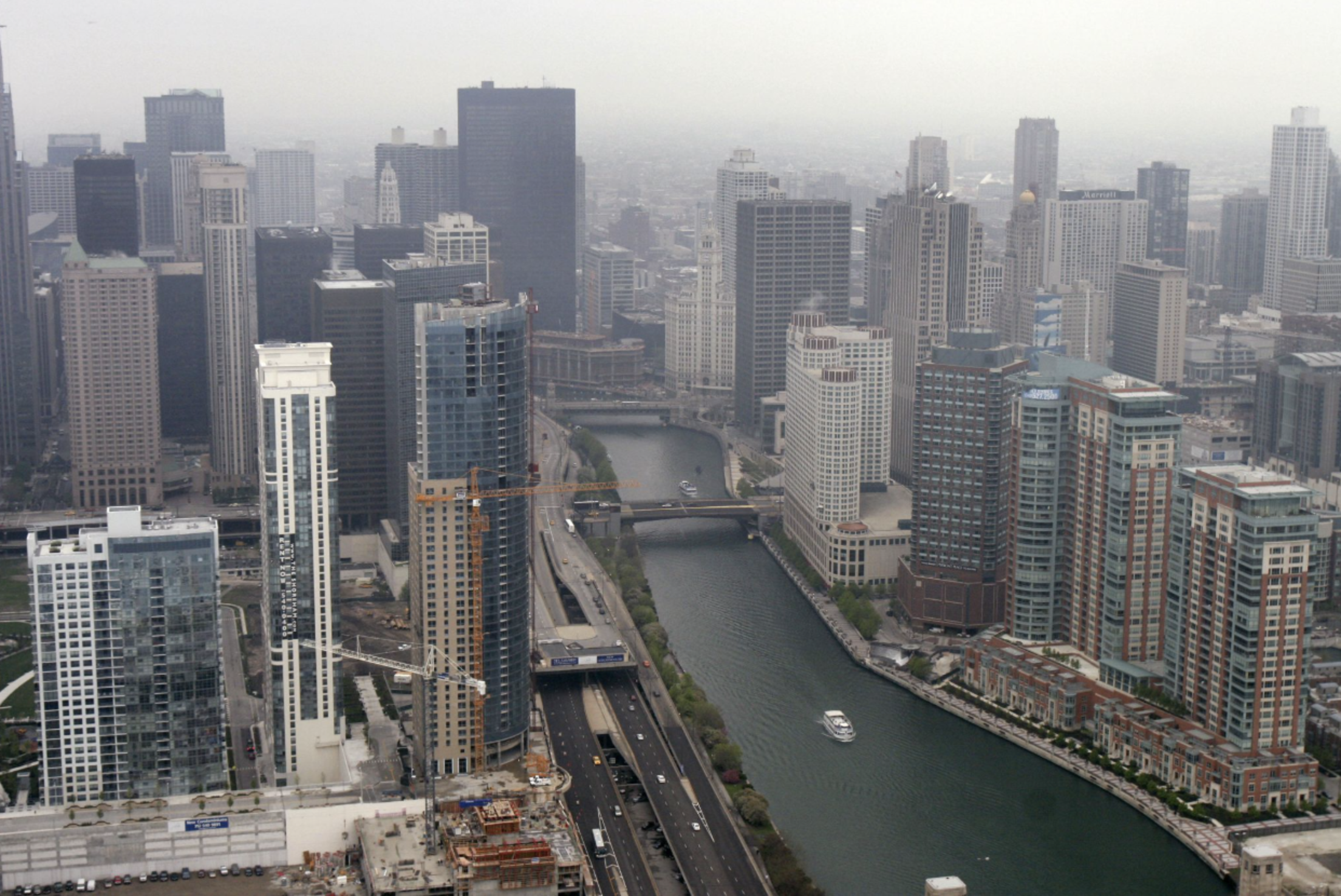 aerial-chicago-river-skyline-view