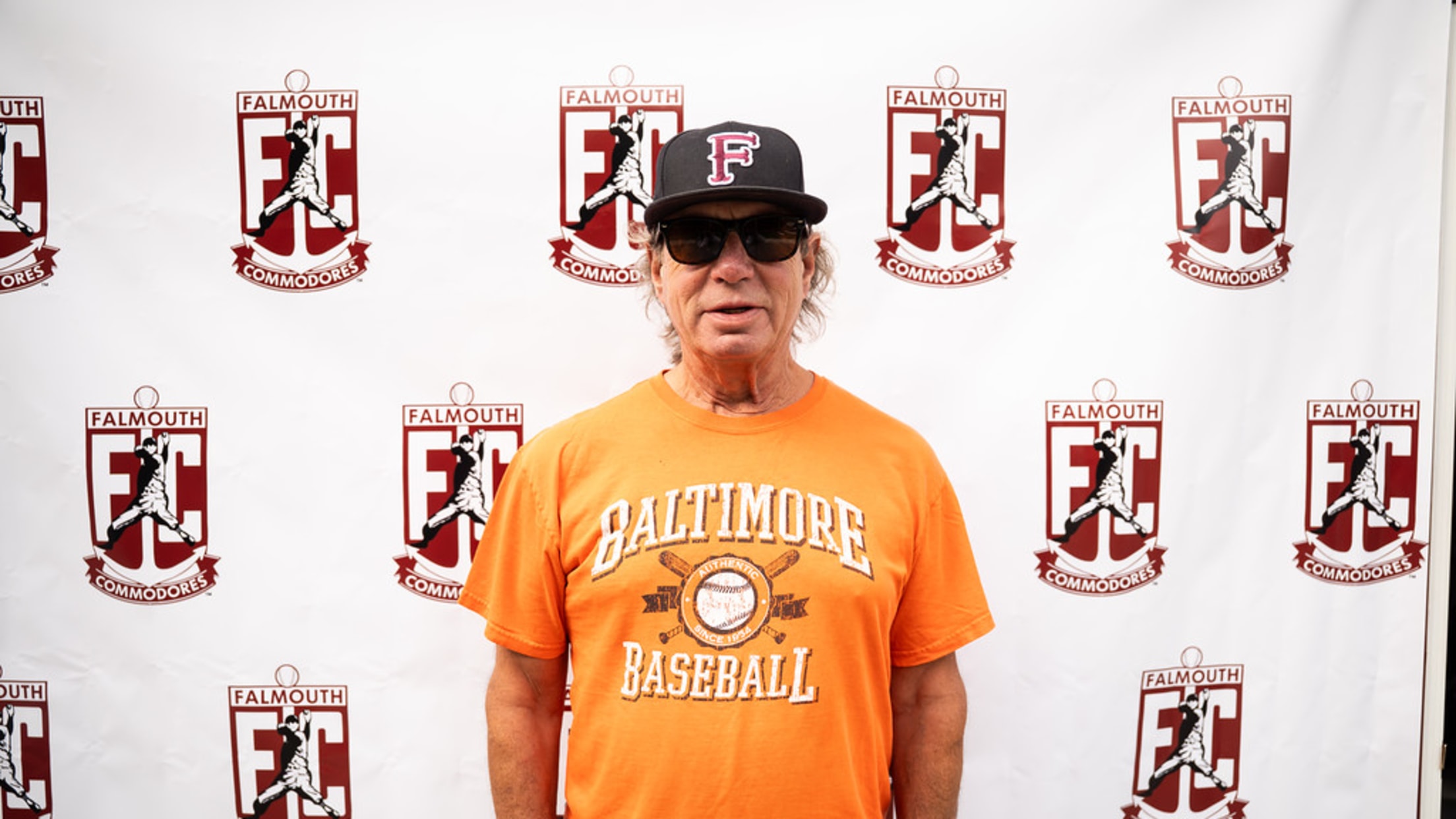 Falmouth Commodores host family Larry & Janie Ginsburg
