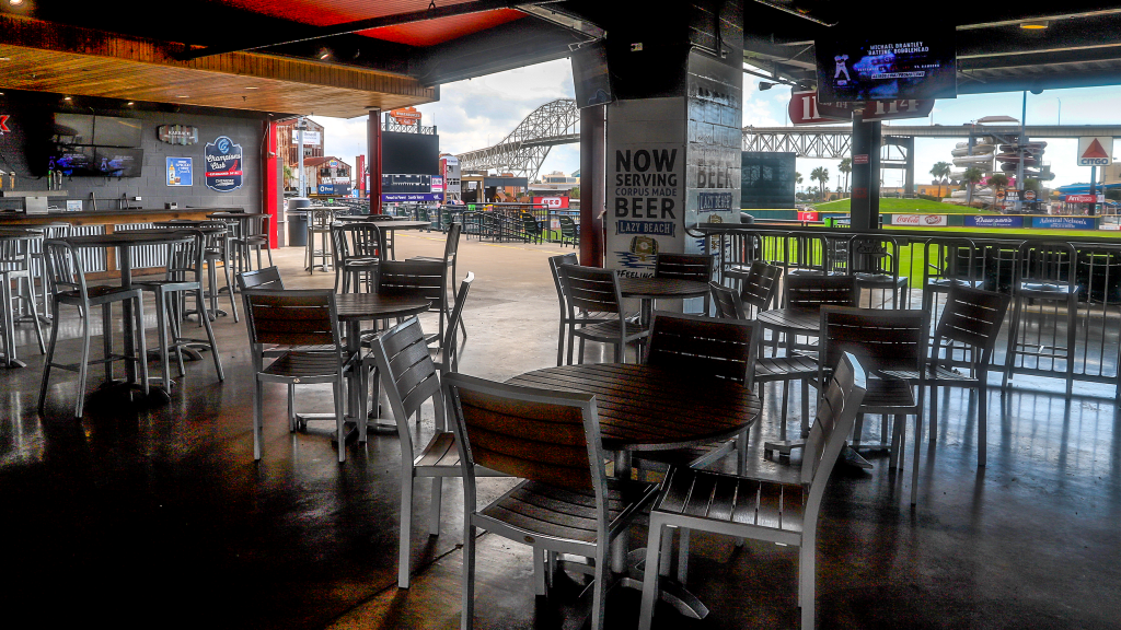 Valero Champions Corner Hooks