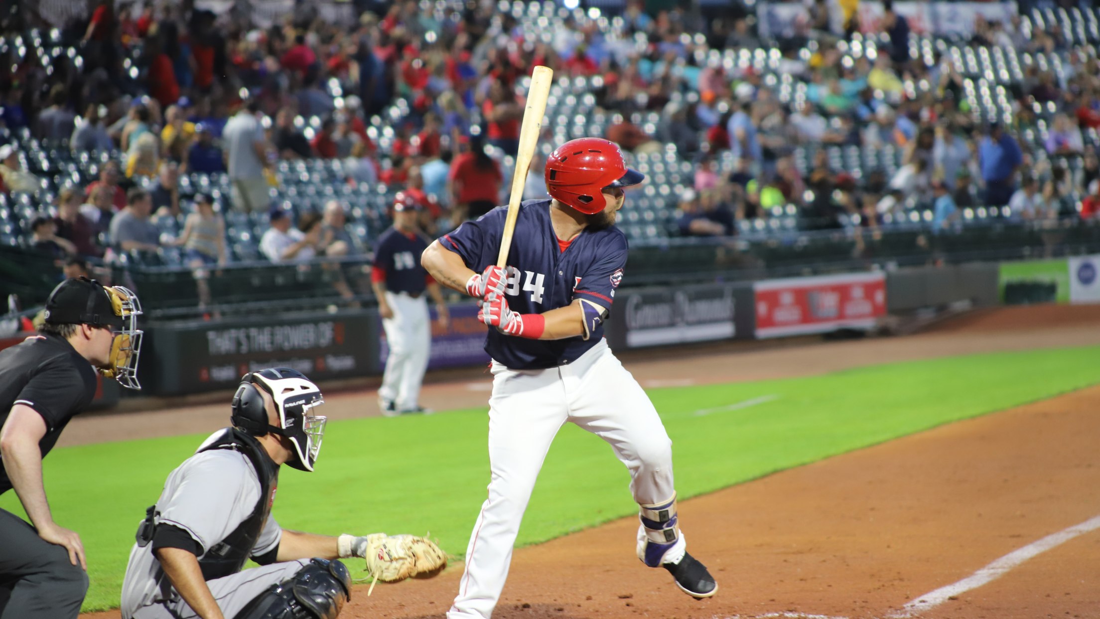 Bats fall to Indians in series finale | MiLB.com