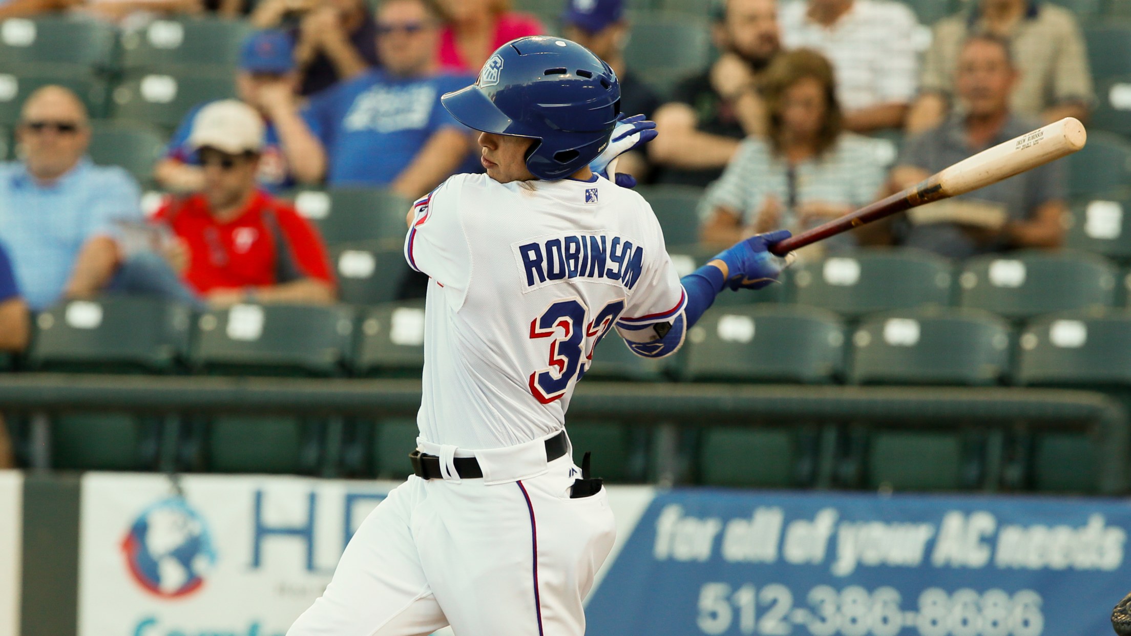 Express Drop Series Opener 6-3 to Storm Chasers | MiLB.com