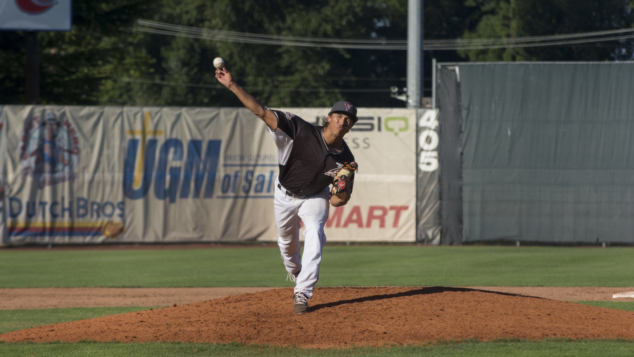 Combs' blast and Bartlett's sterling performance lead Volcanoes to 6-4 ...