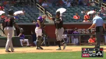 El Paso's Villaneuva homers to left in the eighth