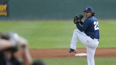 Castaneda Deals As Brewers Hold Off Late Voyagers Charge