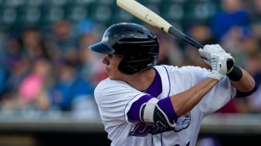 Dash clinch sweep with Dedelow's 10th-inning blast