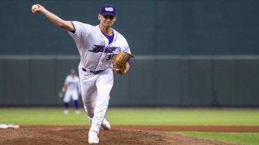 Lewis, bullpen dominate in 5-2 win at Lynchburg
