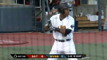 West Virginia's De La Cruz belts two-run homer