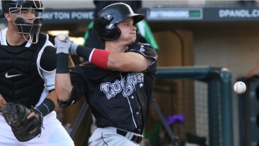 Conine sparks Lugnuts with four more hits