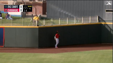 Abrams makes a nice catch in center for El Paso