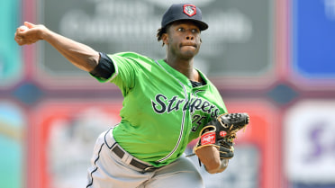 Braves' Snitker embracing pitching depth