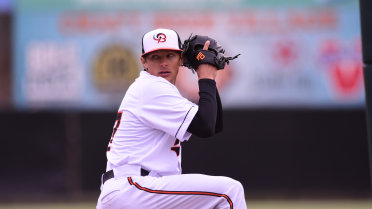 4/23 -- Valentin, Pitching Seal 2-1 Win