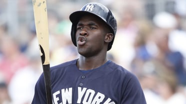 Yankees send top two prospects to Minors