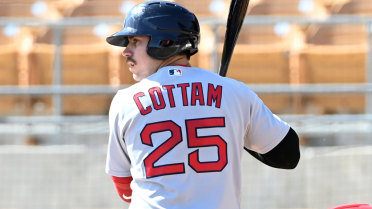 Boston's Cottam plays hero for Scottsdale