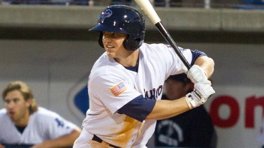 Tennessee Tops Pensacola After 5-Run Inning