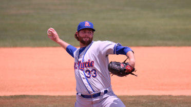 Gibbons' arm, Brodey's blasts carry Mets