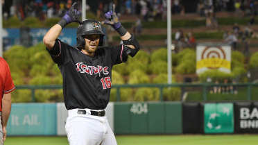 Isotopes Explode for 17 Runs in Victory over Grizzlies