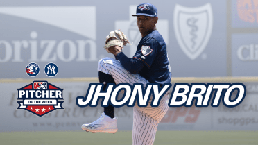Yankees' Jhony Brito first rookie to win first two games since 1998