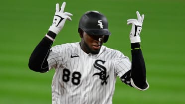 Robert doubles down on White Sox history