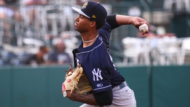 Yanks' Gil leads Pitchers of the Week