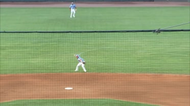 Louisville's Trahan makes diving stop