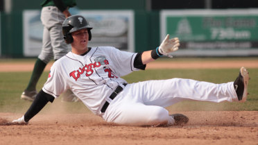 Trailing 8-0, Lugnuts rally for 12-10 win