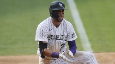 Hilliard notches four hits for Rockies